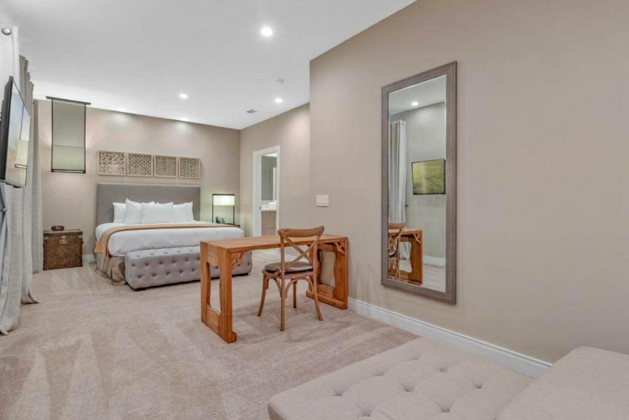 Beautiful 4 - Close To 7505 Orlando